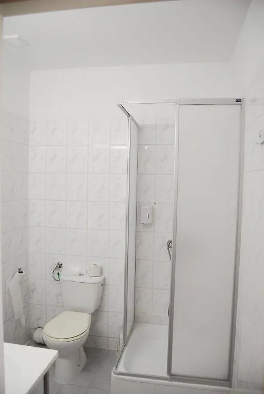 Pokoje Goscinne Harctur Warsaw Apartment
